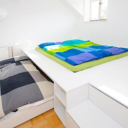The Cute, Sunny Apartment In The Center +P Ljubljana Bagian luar foto