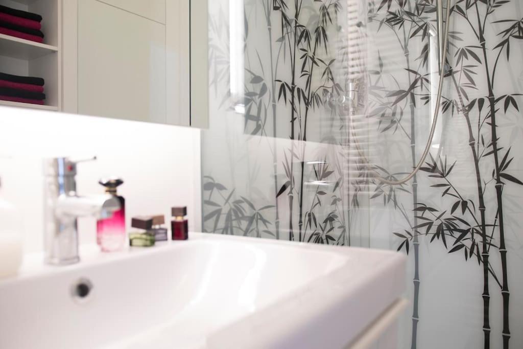 The Cute, Sunny Apartment In The Center +P Ljubljana Bagian luar foto